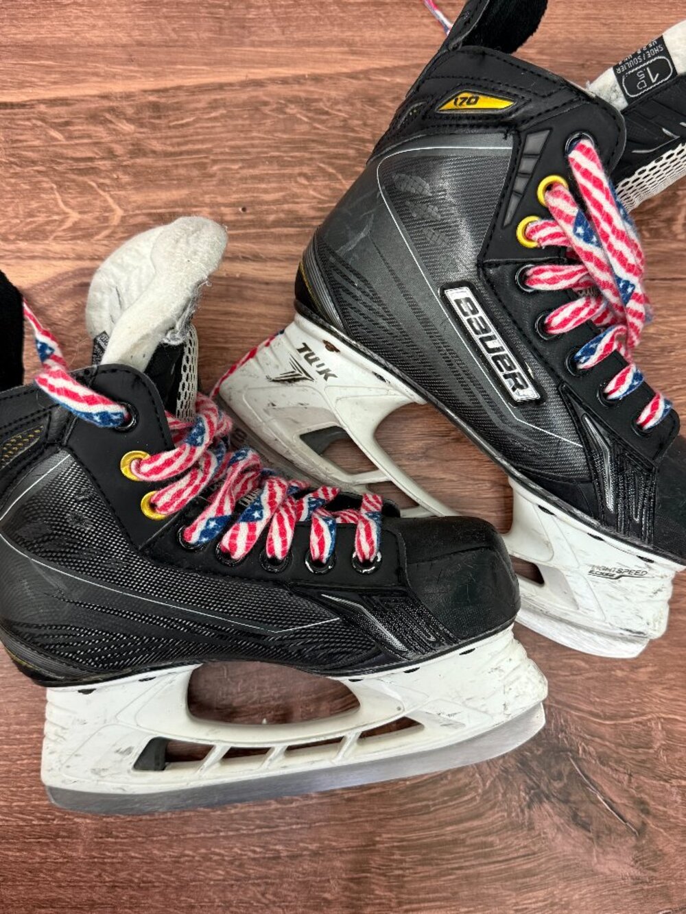 Bauer Supreme 170 Youth Ice Hockey Skates Size 1.5 D